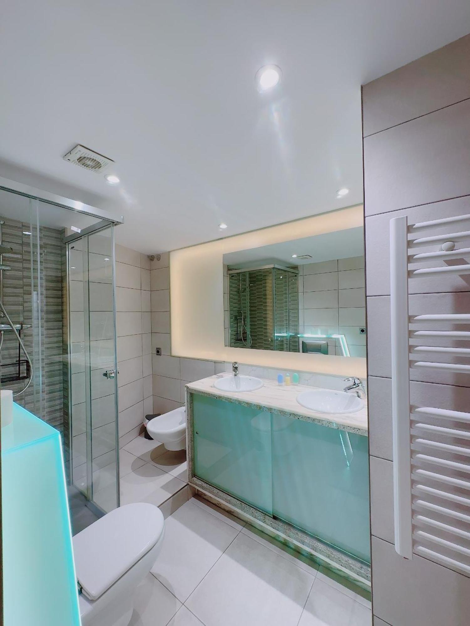 Apartamento La Concha Сан Себастиан Екстериор снимка